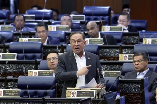 KL26_04022026_PARLIMEN