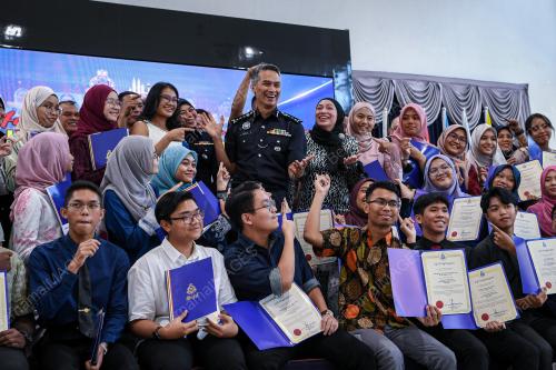 MAJLIS ANAK-ANAK CEMERLANG SPM