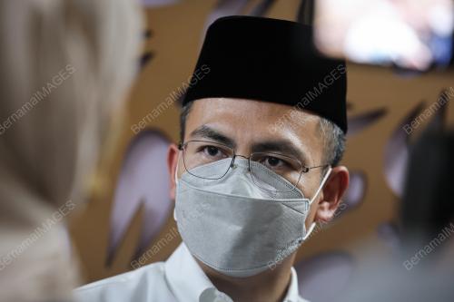 FAHMI FADZIL