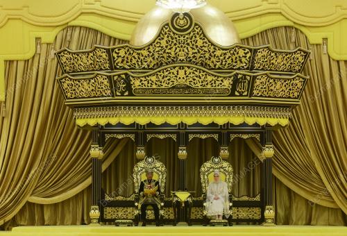 AL-SULTAN ABDULLAH RI'AYATUDDIN AL-MUSTAFA BILLAH SHAH