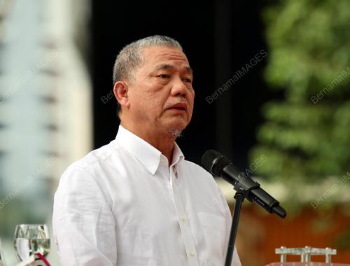 DATUK SERI FADILLAH YUSOF