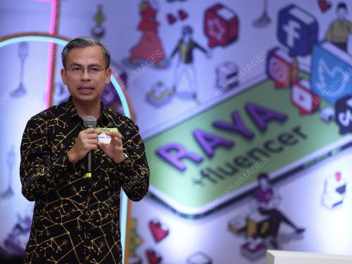 AHMAD FAHMI MOHAMED FADZIL