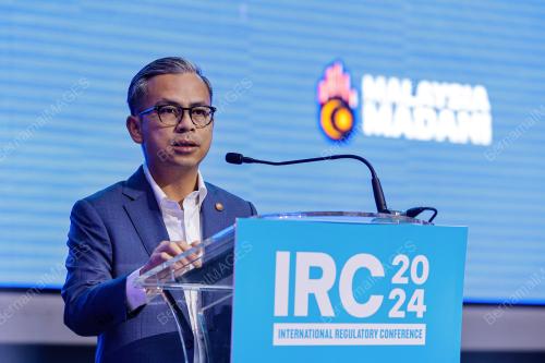 FAHMI FADZIL