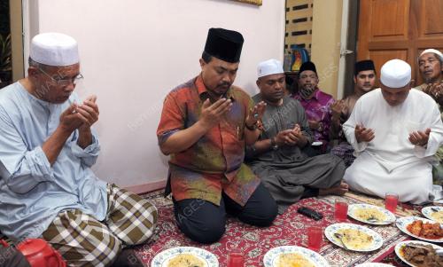 DATUK SERI JAMIL KHIR BAHAROM