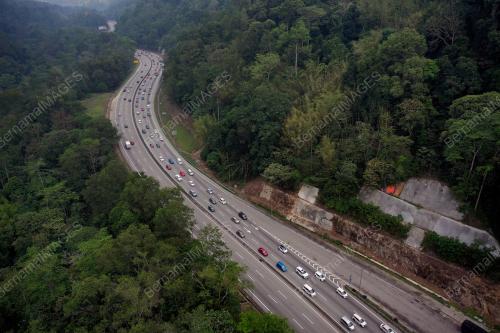 TINJAUAN ALIRAN TRAFIK