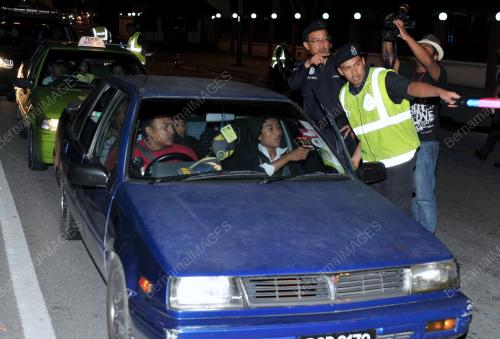 SEKATAN JALAN RAYA