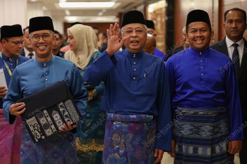 DATUK SERI ISMAIL SABRI YAAKOB
