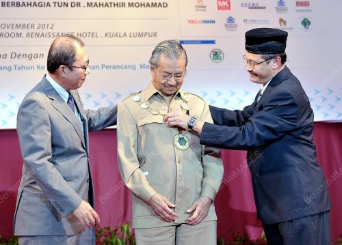 KL26_07112012_ANUGERAH