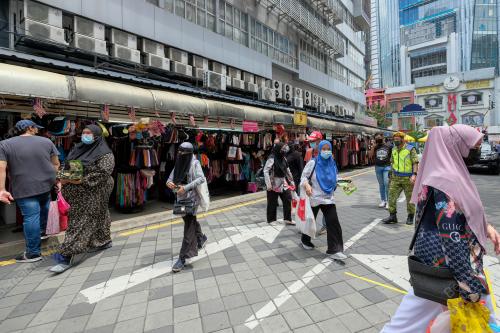 TINJAUAN KEADAAN BAZAR AIDILFITRI SEMPENA PKP