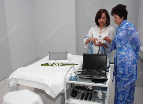 NG YEN YEN
