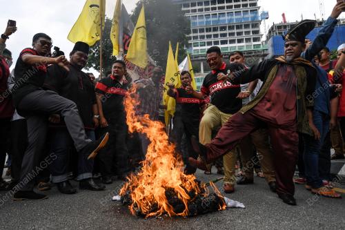 KL26_08122017_DEMONSTRASI