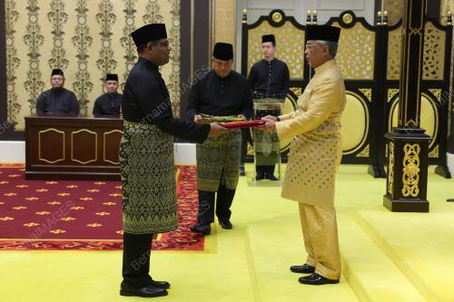 AL-SULTAN ABDULLAH RI'AYATUDDIN AL-MUSTAFA BILLAH SHAH 