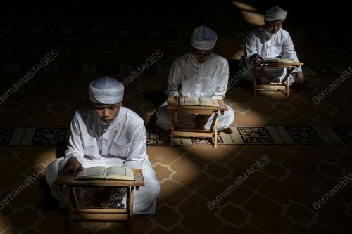 AL QURAN BULAN RAMADAN
