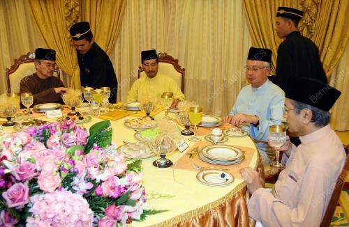 TUANKU MIZAN ZAINAL ABIDIN