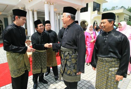 MOHD NAJIB TUN ABDUL RAZAK