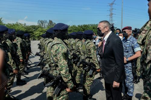 DATUK SERI HISHAMMUDDIN TUN HUSSEIN
