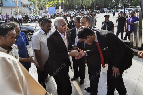 KL26_11042018_WARTAWAN_BN201804104742