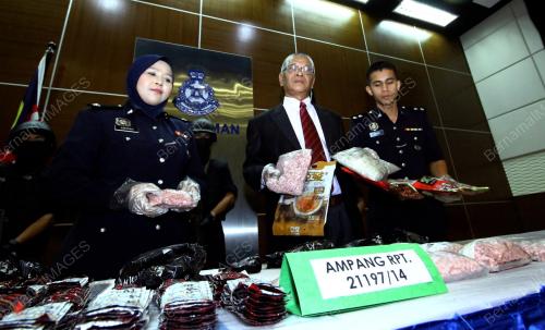 KL26_12082014_DADAH