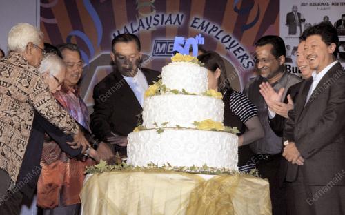 MUHYIDDIN MOHD YASSIN
