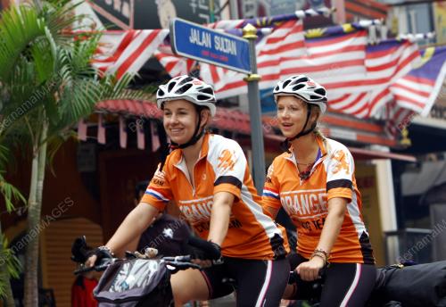 KL26_13102014_ORANGE