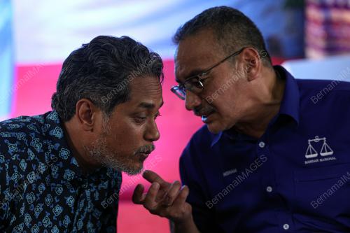 KHAIRY JAMALUDDIN