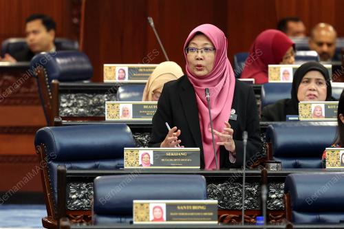 DR ZALIHA MUSTAFA