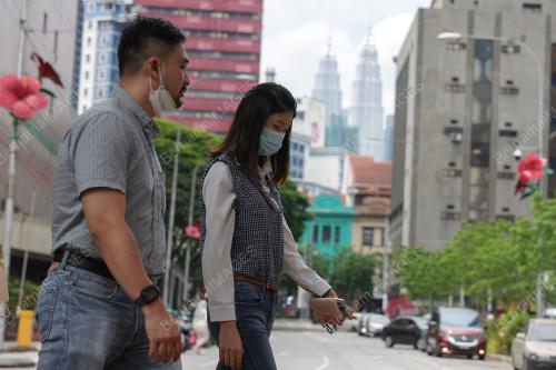 TINJAUAN PELITUP MUKA TEMPAT AWAM