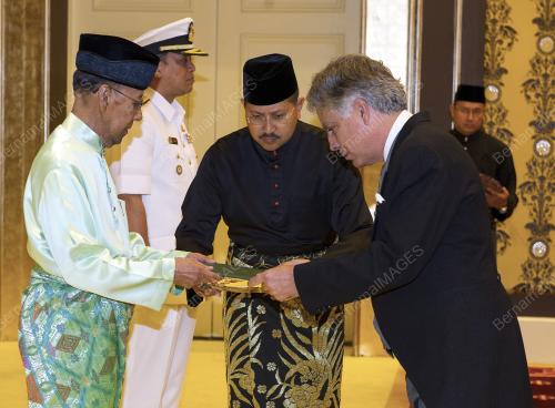 KL26_14092015_WATIKAH
