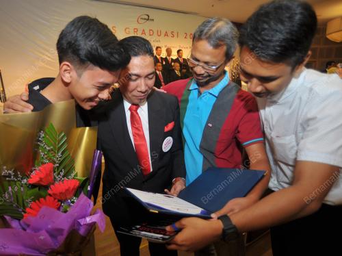 KL26_15042017_PENGASIH