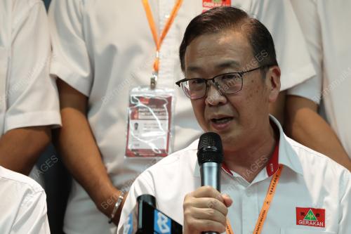 DATUK DR DOMINIC LAU HOE CHAI
