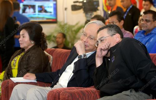DATUK SERI MOHD NAJIB TUN ABDUL RAZAK