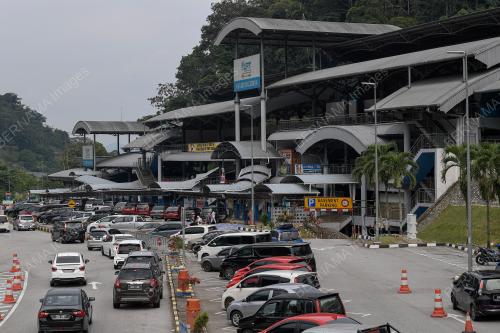TINJAUAN KAWASAN REHAT DAN RAWAT (R&R) DIBENARKAN BEROPERASI 24 JAM