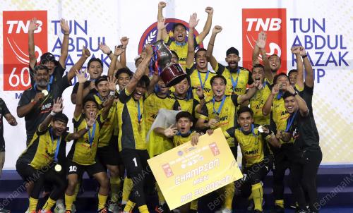 PIALA TUN ABDUL RAZAK