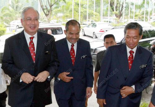 MOHD NAJIB TUN ABDUL RAZAK