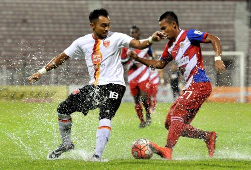 KL26_17052016_BOLA