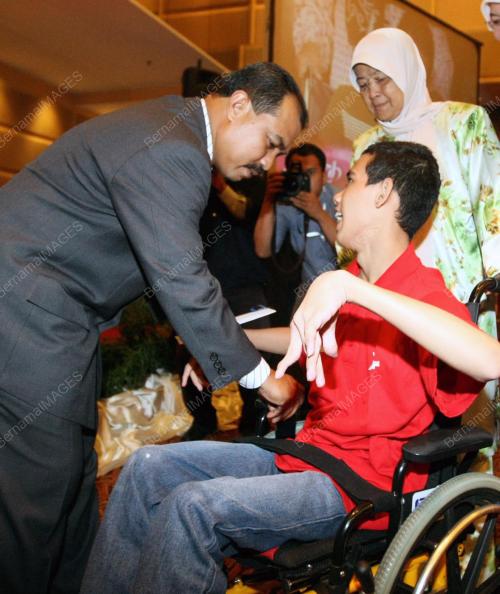 JAMIL KHIR BAHAROM