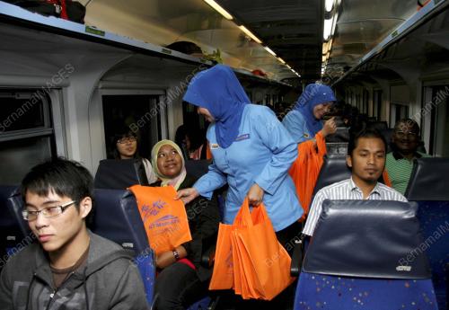KTM_PEK BERBUKA PUASA