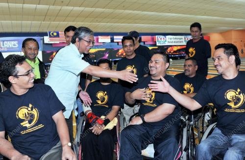 KL26_17092012_BOLING