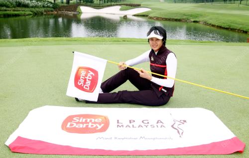 KL26_17092014_GOLF