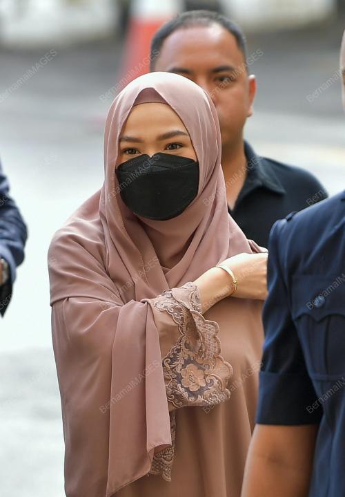 NUR RUHAINIES FAREHAH ZAINUL ILYAS