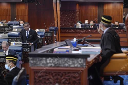 DATUK SERI TAKIYUDDIN HASSAN