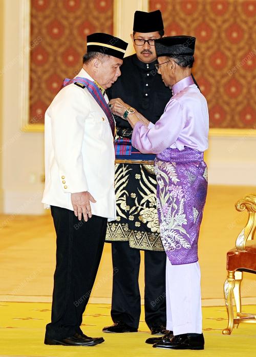 KL26_18102016_AGONG