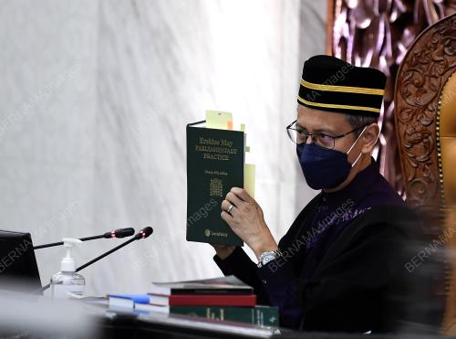 TAN SRI AZHAR AZIZAN HARUN