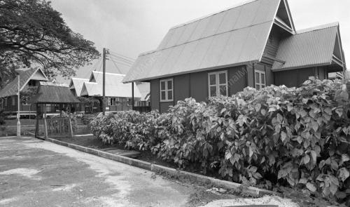 KL26_19012015_RUMAH_KARYANEKA