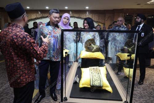 PUTERA MAHKOTA BRUNEI