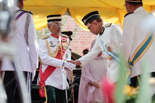 AL-SULTAN ABDULLAH RI'AYATUDDIN AL-MUSTAFA BILLAH SHAH
