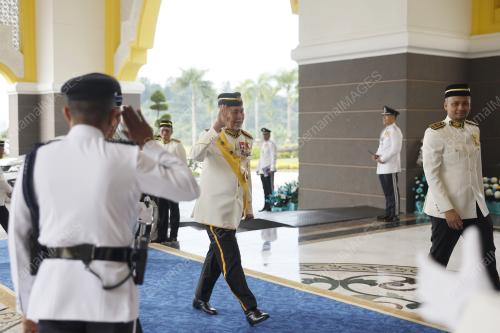 ISTIADAT PERTABALAN YANG DI-PERTUAN AGONG KE-17
