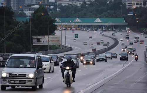KL26_21012012_BALIK