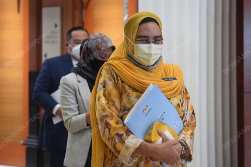 DATUK SERI HALIMAH SADIQUE