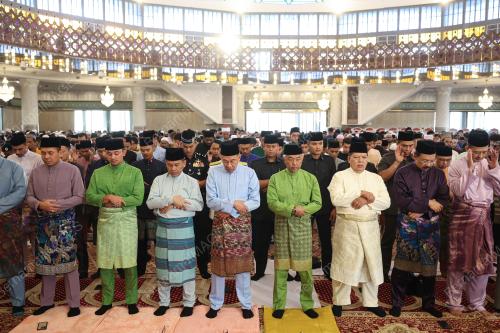 AL-SULTAN ABDULLAH RI'AYATUDDIN AL-MUSTAFA